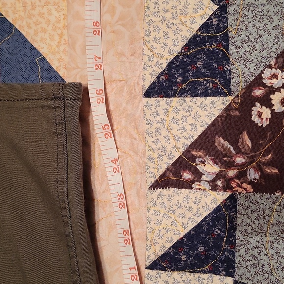 EUC No Boundaries Olive Green Super High Rise Jean. Stretch waist. Size 19 - Picture 4 of 4